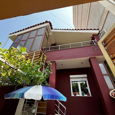 Апартаменты Retreat In The Centre Of Корча Экстерьер фото